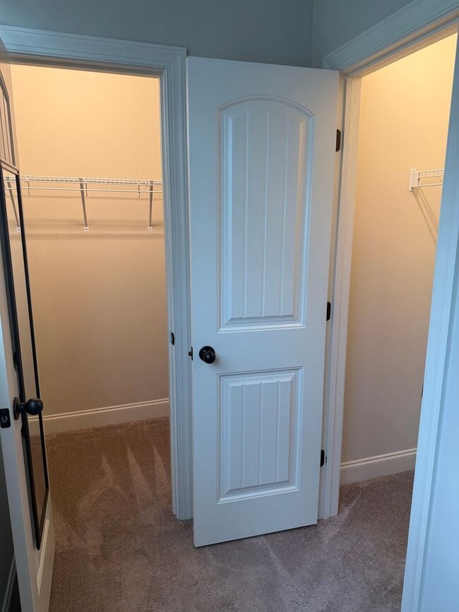 Building Photo - Eagle Ridge Townhome - Furnished Unit - Opelika