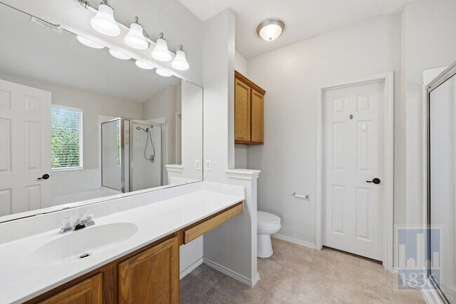 Building Photo - 1506 Fort LLoyd Pl