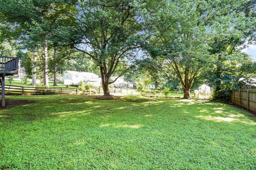 Building Photo - 1471 Daniel Ln