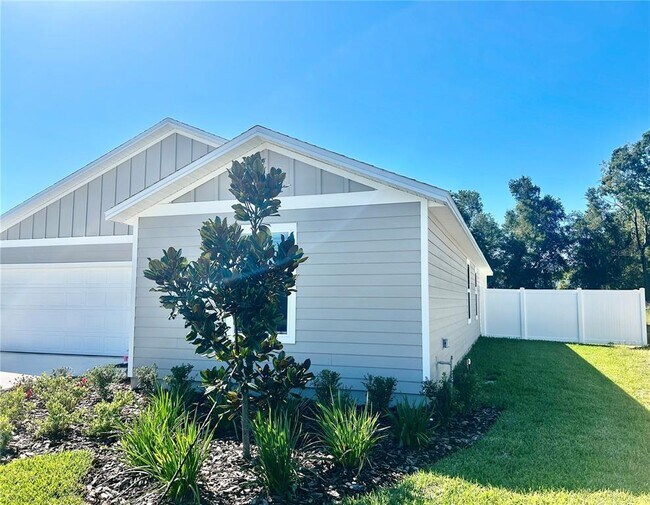 Building Photo - 1112 NW 48th Terrace