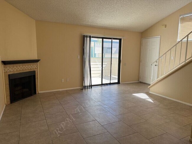 Building Photo - *** Please call us @ 661-266-1400 for information on availability, showings and applications proc...