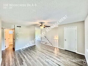 Building Photo - 108 Woodcreek Dr