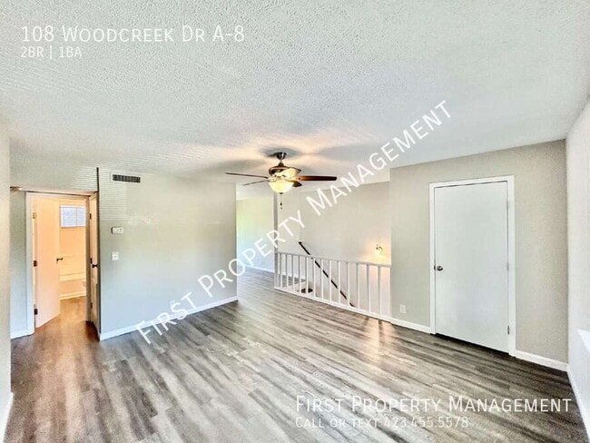 Primary Photo - 108 Woodcreek Dr