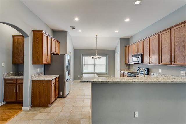 Building Photo - 1620 Bur Oak Dr