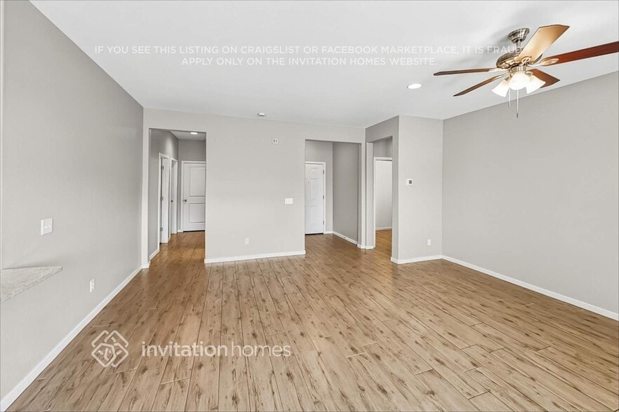 Building Photo - 5541 E Santa Clara Dr
