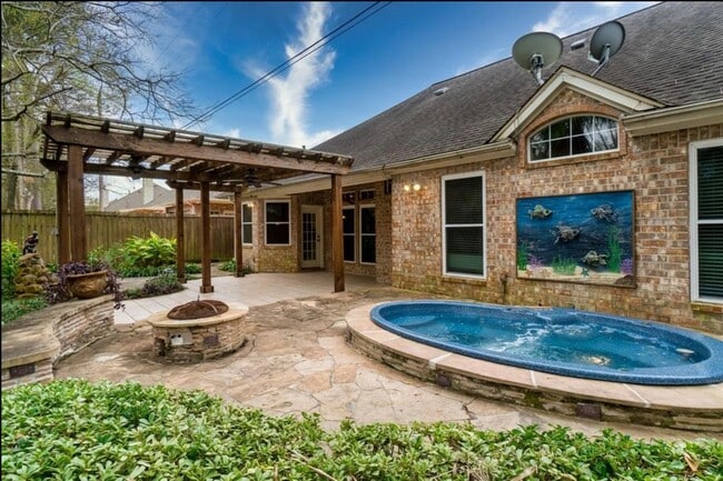 Building Photo - 17422 Palisander Ct