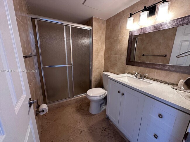 Building Photo - 18021 Biscayne Blvd