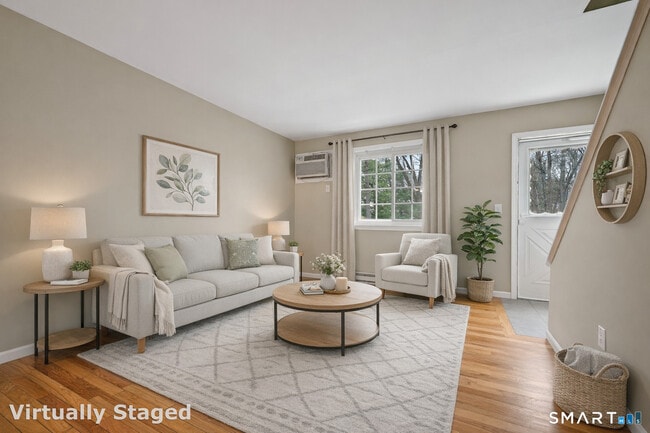 Building Photo - 92 Cynthia Ln