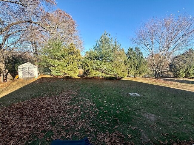 Building Photo - 567 Mendon Rd