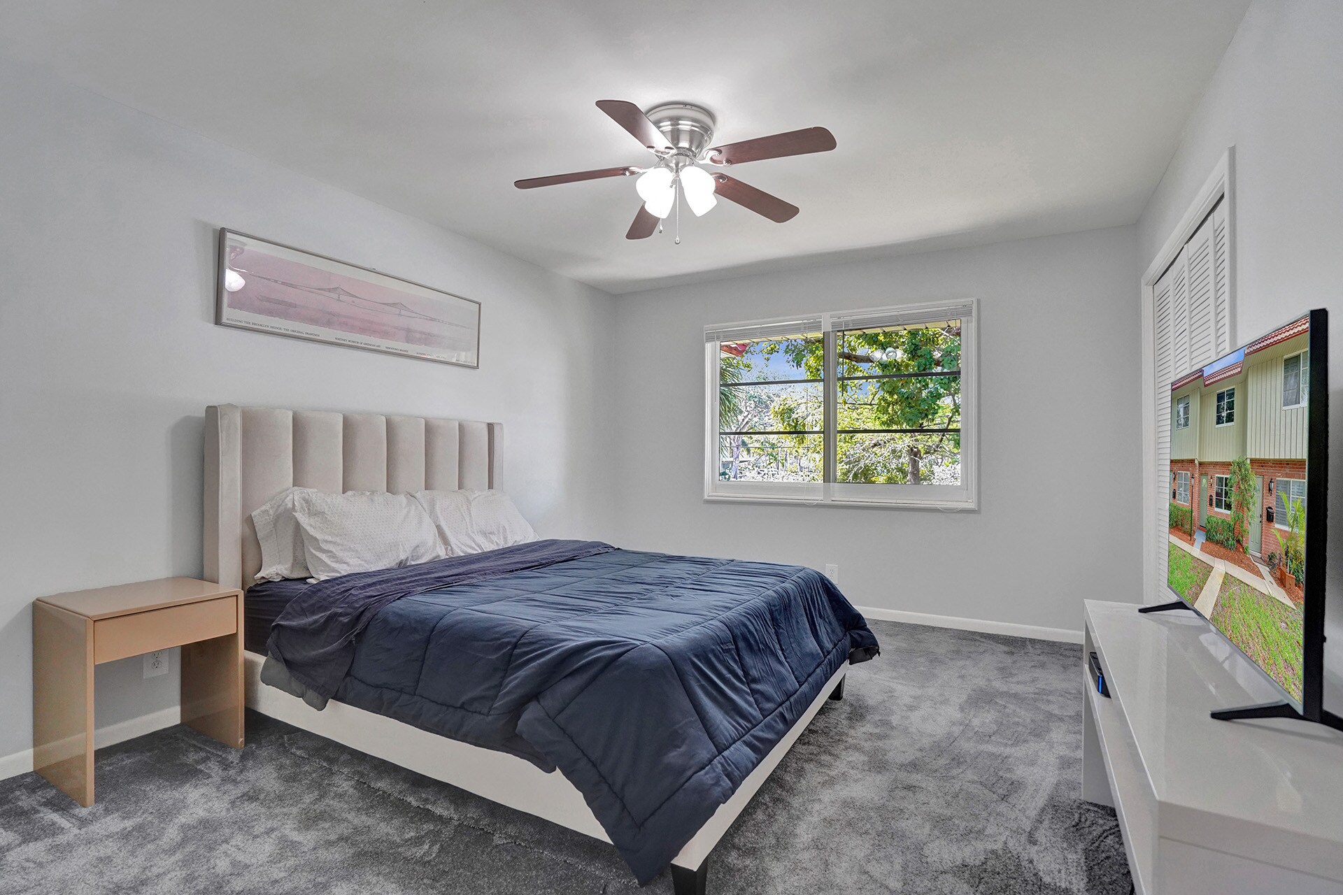 Building Photo - 12 NE 20th Ct