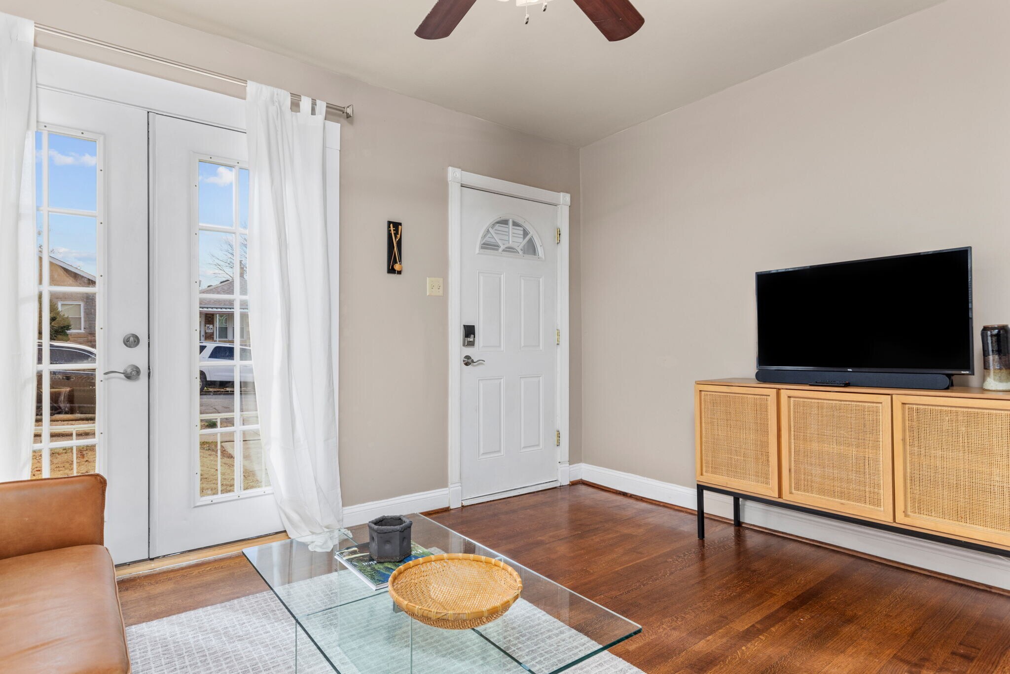 Building Photo - 6249 Odell St