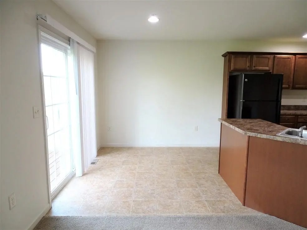 Building Photo - 185 Linda Sue Ln