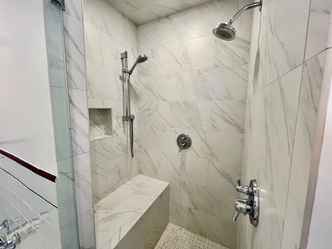 Building Photo - Charming Furnished Home in PG available May 01, 2026!