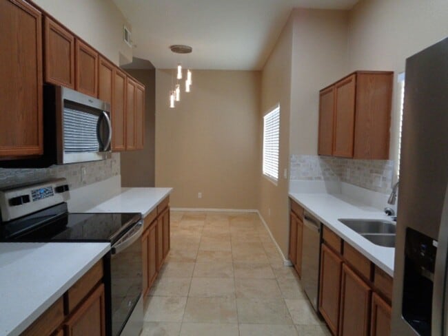 Building Photo - 8054 W Zoe Ella Way