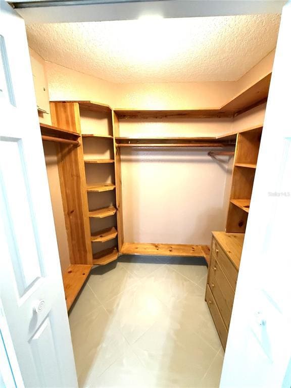 Building Photo - 9217 Valencia Palms Dr