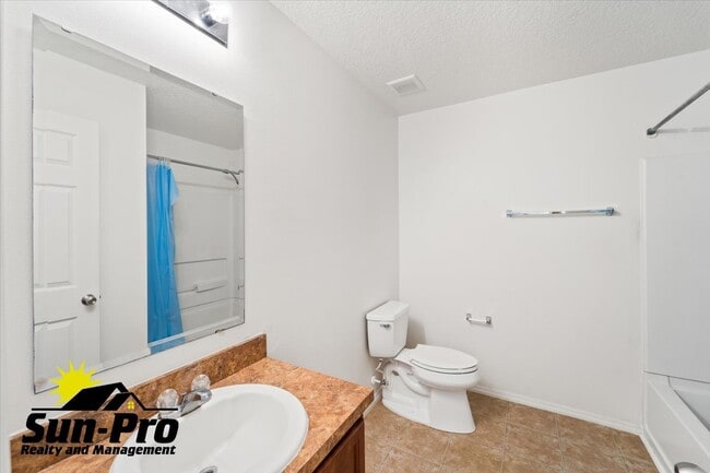 Building Photo - 313 Bayberry Lakes Blvd