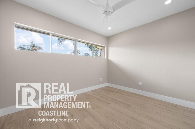 Building Photo - Luxurious Fully Renovated 2 Bed/2Bath Condo