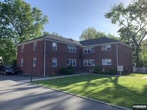 Building Photo - 171-183-183 Fort Lee Rd