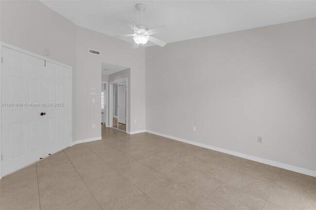 Building Photo - 10635 NW 54th St