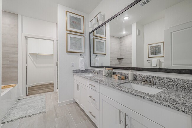 Building Photo - Live Rent-Free for 8 Weeks + Pocket a $500...