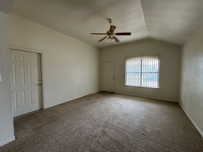 Building Photo - 5005 John David Dr