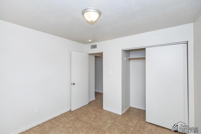 Building Photo - 605 S El Prado Rd