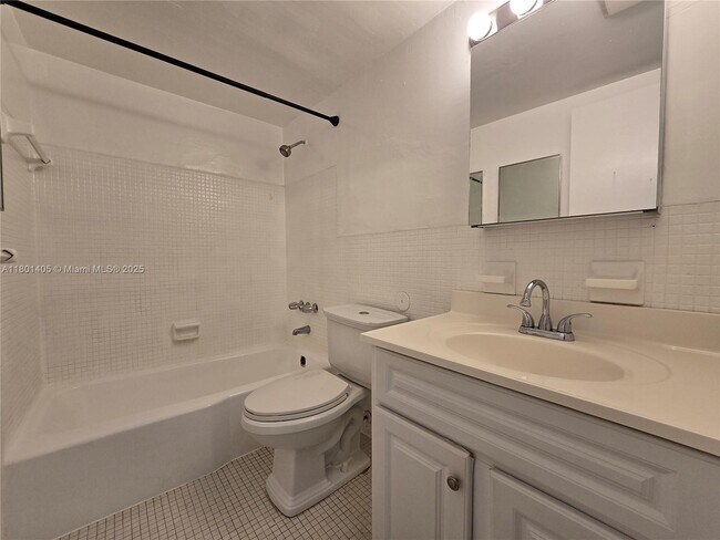 Building Photo - 1140 71st St