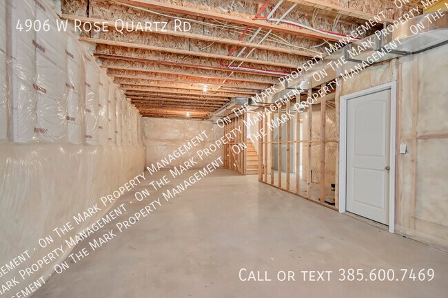 Building Photo - 4906 W Rose Quartz