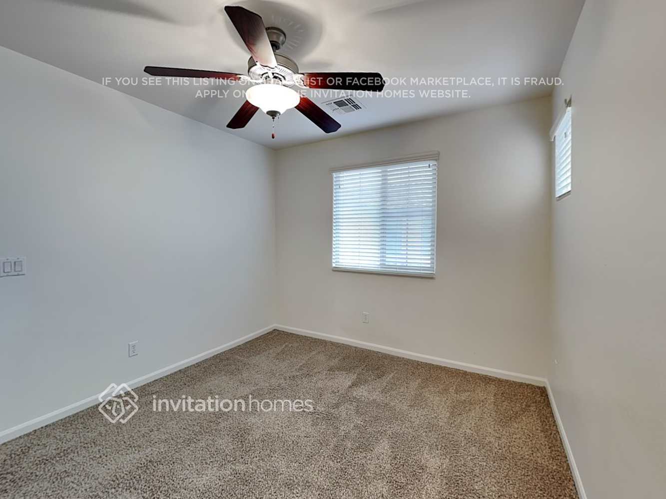 Building Photo - 1385 S Moccasin Trail