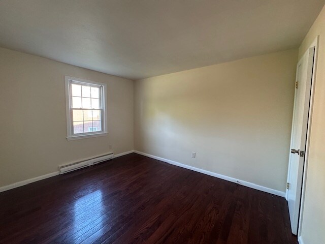 Building Photo - 17 Sinai Cir