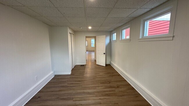 Building Photo - Spacious & Beautifully Updated 3BR Home with Extra Storage in Columbia