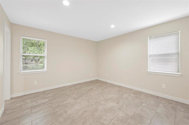 Building Photo - 2209 Sybil Dr