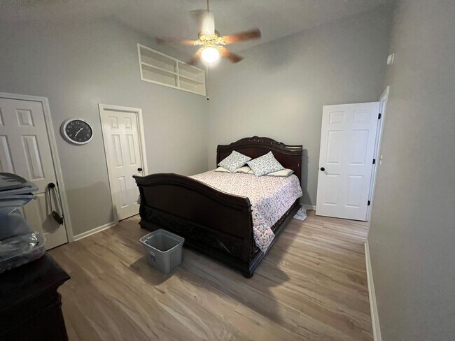 Building Photo - 1104 Morgan Cove