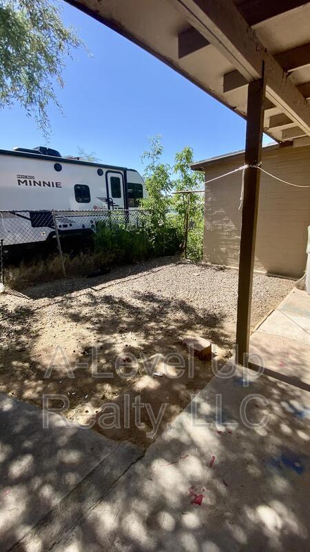 Building Photo - 4004 S Lundy Ave