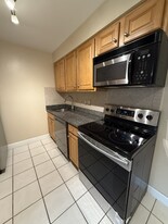 Building Photo - 14 Dailey St