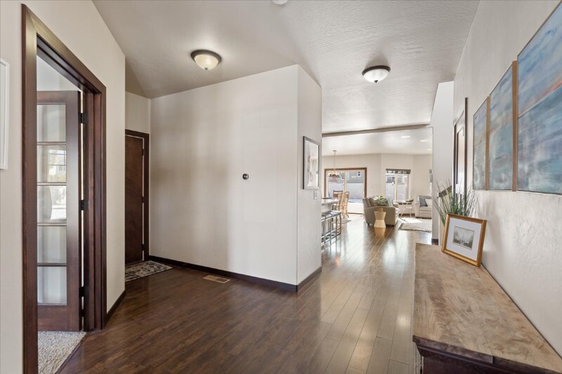 Building Photo - 2752 W Sorbonne Dr