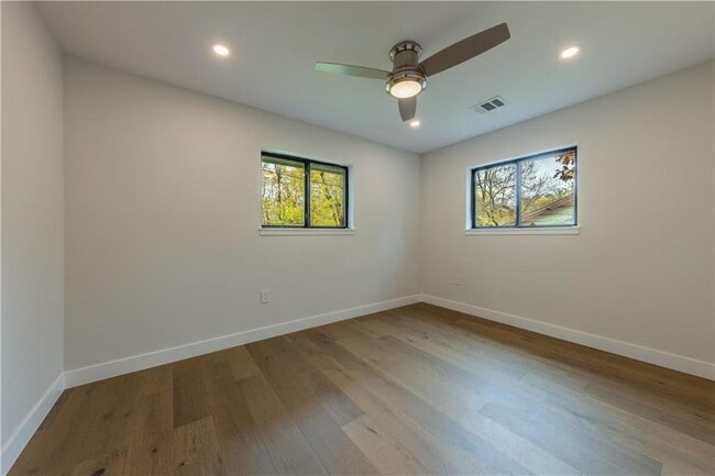 Building Photo - 5104 Woodmoor Dr