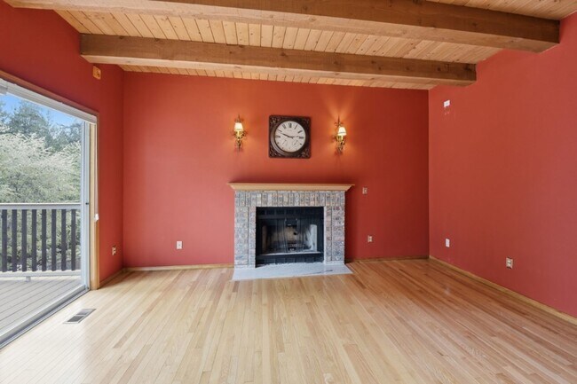 Building Photo - 4Bd/3.5Ba Sammamish House