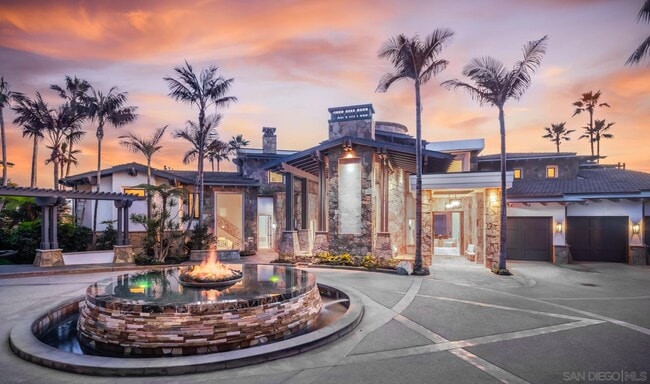 Building Photo - 5305 Carlsbad Blvd