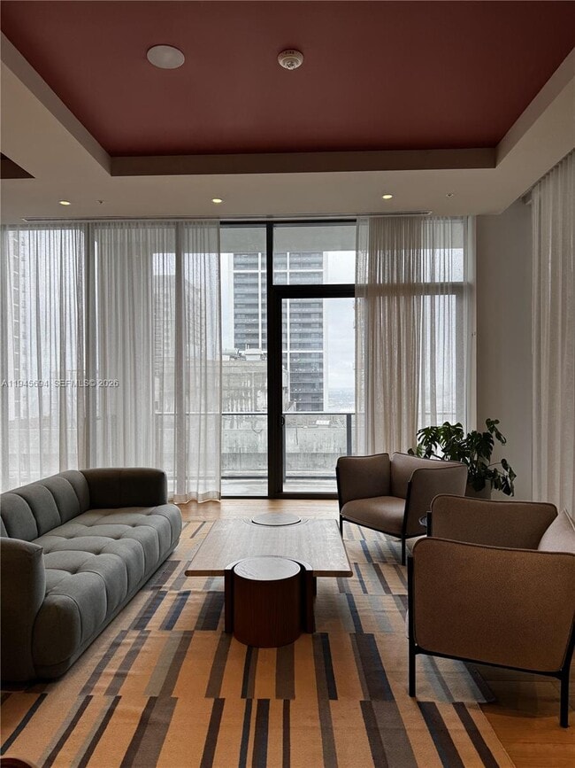 Building Photo - 11 NE 6th St