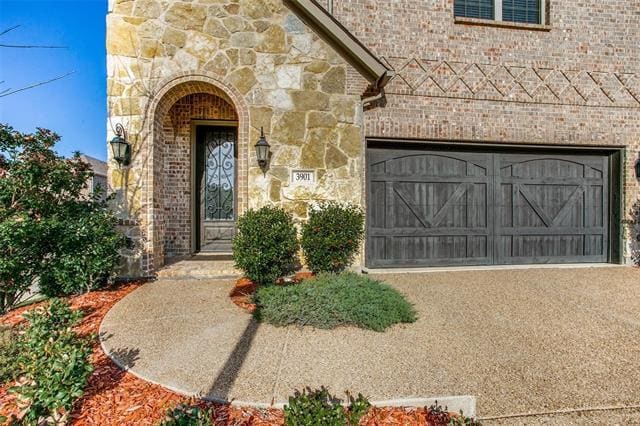 Building Photo - 3901 Bentley Dr