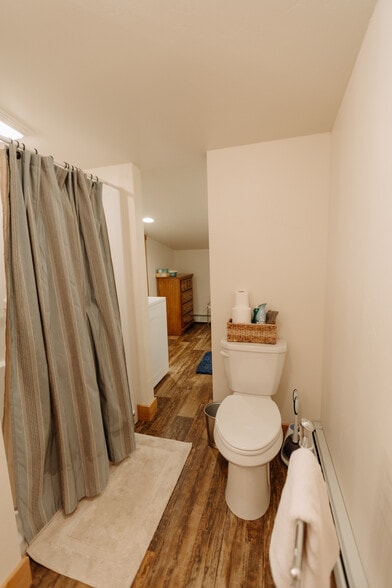 Building Photo - 120 Lasso Ln