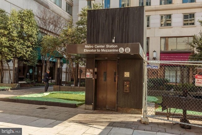 Building Photo - 555 Massachusetts Ave NW