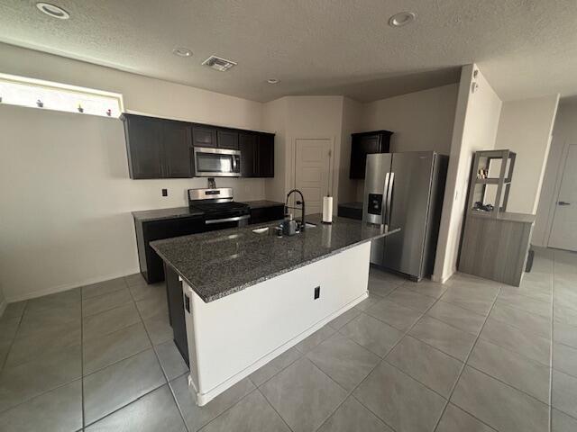 Building Photo - 1753 Villa Contesa