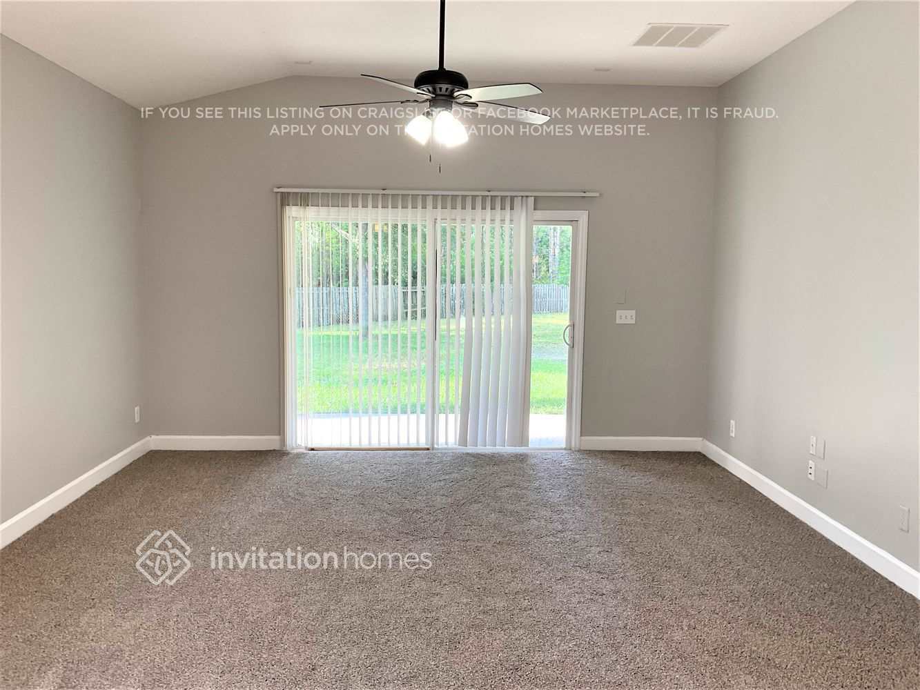 Building Photo - 14745 Falling Waters Dr