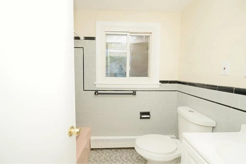 Building Photo - 19 Crossman St