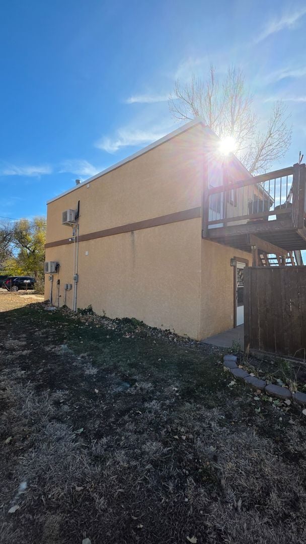 Building Photo - $1111 | 1BR/1BA | Cozy Lower Duplex Unit i...