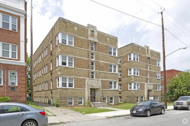 Primary Photo - Buckwood Apartments