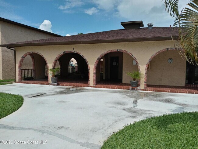 Building Photo - 217 San Paulo Cir