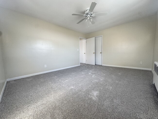 Bedroom - 6101 Dryden Ave